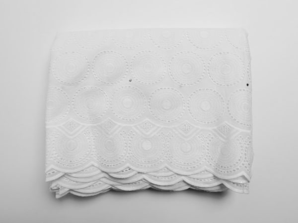 Broderie anglaise - Origine: Bénin - Africa Blooming